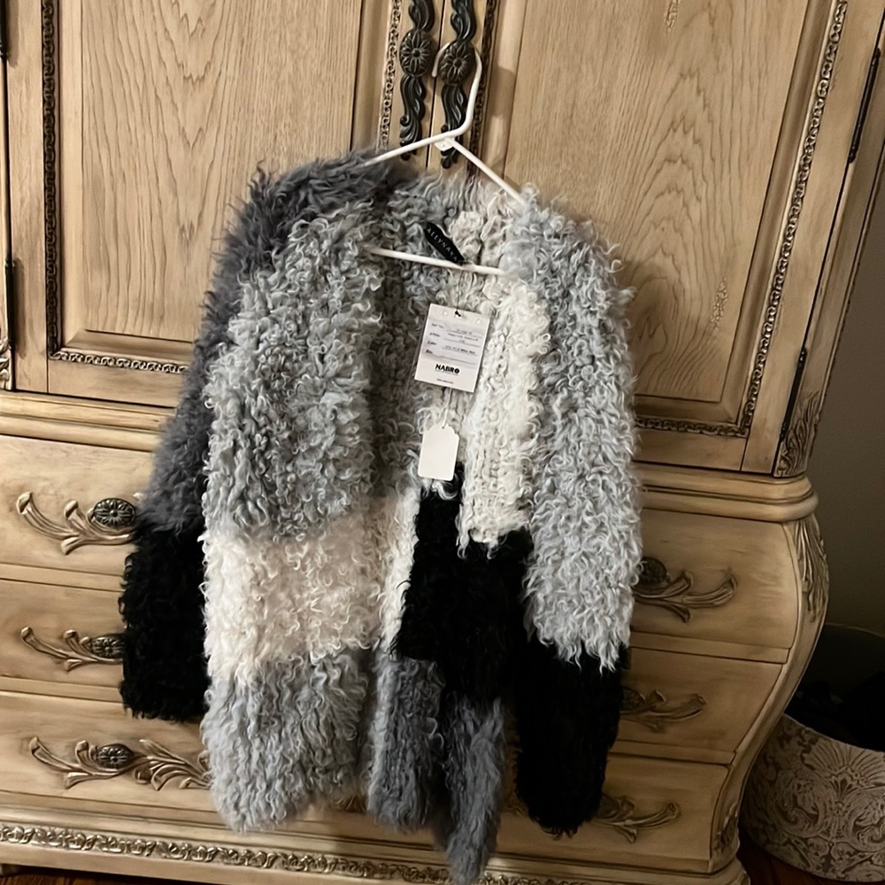 Sallynakai.  Kalgan lamb stretch fur coat